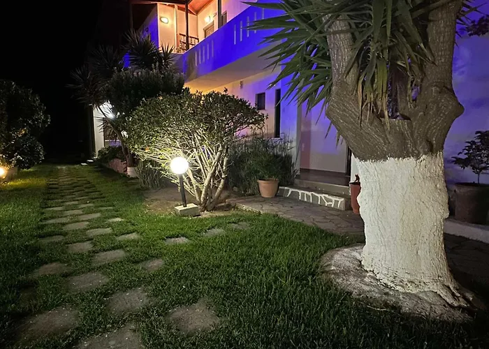 Irida Studios Hotel & Pool