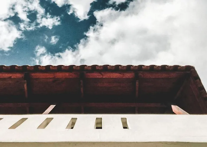 Irida Studios Hotel & Pool